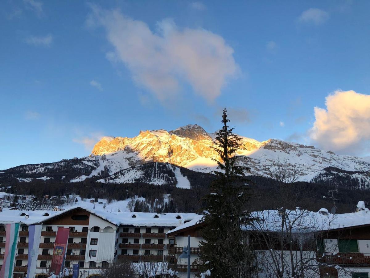 Luxury Panoramic 3Br Apt 2Min To Centre 5Min To Lifts Cortina dʼAmpezzo Eksteriør billede