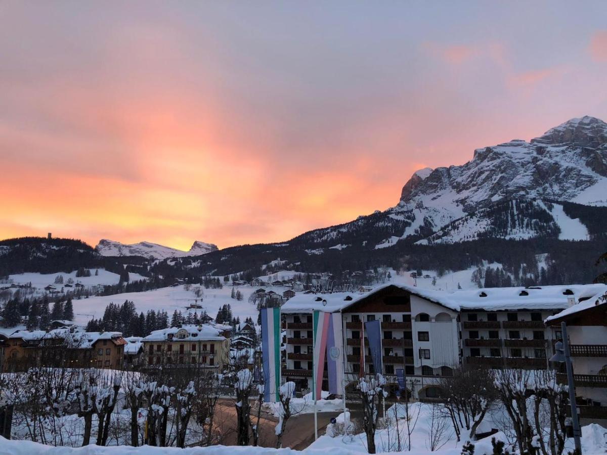 Luxury Panoramic 3Br Apt 2Min To Centre 5Min To Lifts Cortina dʼAmpezzo Eksteriør billede